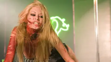 Zasłona do filmu "Striptizerki zombie" #679341
