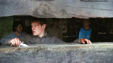 Zasłona do filmu "Rajskie Jezioro" #1725420