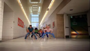 Zasłona do filmu "High School Musical 2" #647019