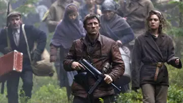 Zasłona do filmu "Opór" #258617
