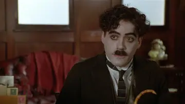 Zasłona do filmu "Charlie" #215471
