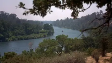 Zasłona do filmu "Bohaterowie z przypadku" #396111