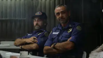 Zasłona do filmu "Odległy ląd" #895903