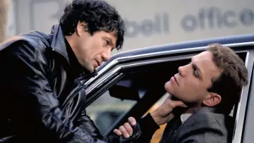 Zasłona do filmu "Remo: Nieuzbrojony i niebezpieczny" #341268