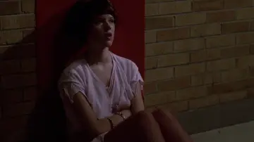 Zasłona do filmu "Szesnaście świeczek" #869768