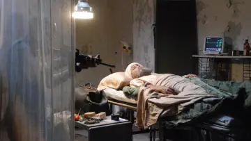 Zasłona do filmu "Nieugięty" #1526893