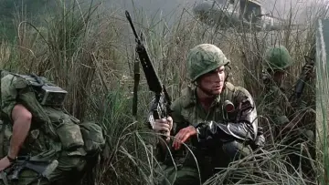 Zasłona do filmu "Hamburger Hill" #280384