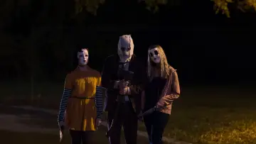 Zasłona do filmu "Nieznajomi" #339129