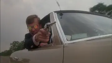 Zasłona do filmu "Teksańska masakra piłą mechaniczną 2" #334136