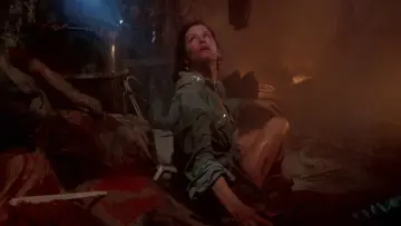 Zasłona do filmu "Teksańska masakra piłą mechaniczną 2" #1645116