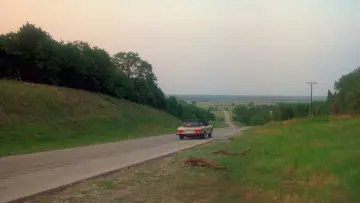 Zasłona do filmu "Teksańska masakra piłą mechaniczną 2" #1645341
