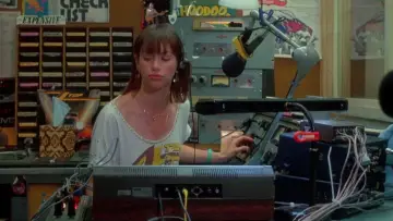 Zasłona do filmu "Teksańska masakra piłą mechaniczną 2" #1645353