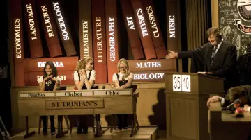 Zasłona do filmu "Dziewczyny z St. Trinian" #904750