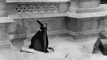 Zasłona do filmu "Drakula: Książę Ciemności" #387279