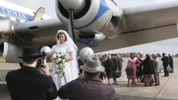 Zasłona do filmu "Bride Flight" #656642