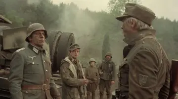 Zasłona do filmu "Żelazny krzyż" #991316