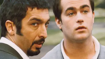 Zasłona do filmu "Dziewięć Królowych" #187532