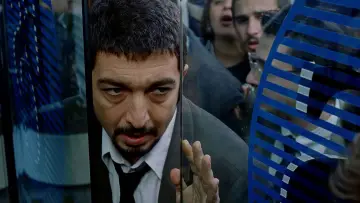 Zasłona do filmu "Dziewięć Królowych" #754359