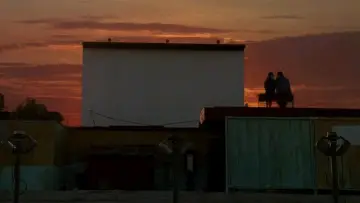 Zasłona do filmu "Cukiereczek" #1201534