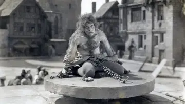 Zasłona do filmu "The Hunchback of Notre Dame" #424907