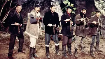 Zasłona do filmu "Działa Navarony" #225300