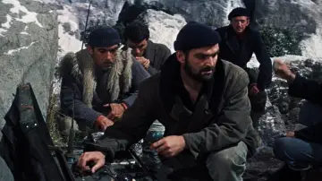 Zasłona do filmu "Działa Navarony" #225304