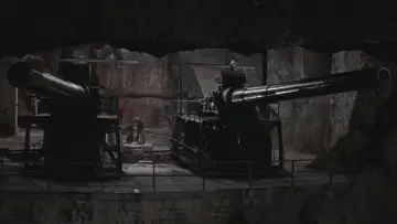 Zasłona do filmu "Działa Navarony" #225313