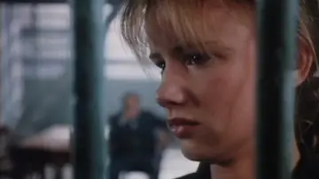 Zasłona do filmu "Za młoda by umrzeć ?" #398883
