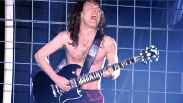 Zasłona do filmu "AC/DC: Live At Donington" #411844