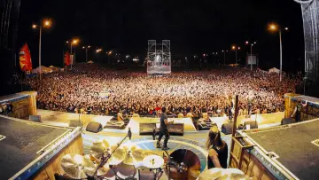 Zasłona do filmu "Iron Maiden: Flight 666" #465838