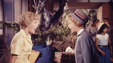 Zasłona do filmu "Rodzice, miejcie się na baczności" #1629965