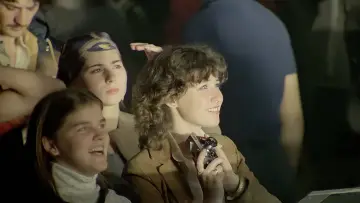 Zasłona do filmu "We Will Rock You" #791235