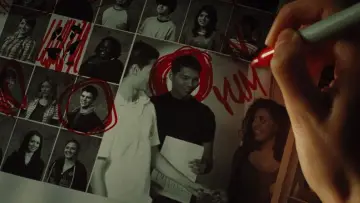 Zasłona do filmu "Zabójcze ciało" #1643266