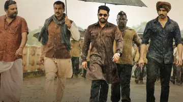 Zasłona do filmu "జై లవ కుశ" #352188