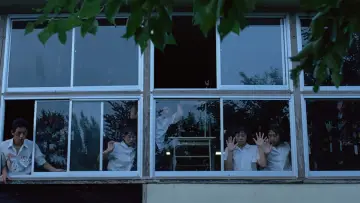 Zasłona do filmu "台風クラブ" #466447
