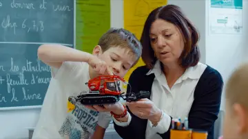 Zasłona do filmu "Ma toute petite école" #1849100