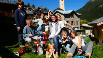 Zasłona do filmu "Ma toute petite école" #1849105