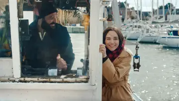 Zasłona do filmu "Différente" #742693