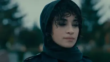 Zasłona do filmu "Avant que les flammes ne s
