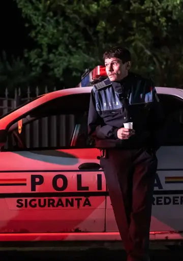 Plakat do filmu "Oameni de treabă" #401552