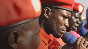 Zasłona do filmu "Bobi Wine - głos sprzeciwu" #371585