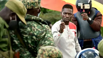 Zasłona do filmu "Bobi Wine - głos sprzeciwu" #371588