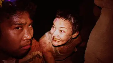 Zasłona do filmu "V/H/S/99" #1005409