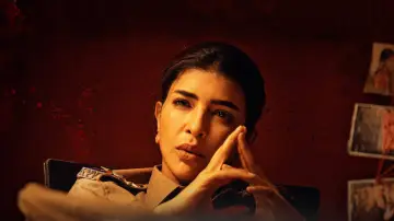 Zasłona do filmu "దక్ష – ది డెడ్‌లీ కాన్స్పిరసీ" #1798170