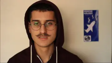 Zasłona do filmu "Επίσης" #1583715