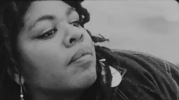 Zasłona do filmu "Goodbye Horses: The Many Lives of Q Lazzarus" #1582055