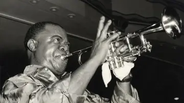 Zasłona do filmu "Louis Armstrong: ambasador jazzu" #1590144