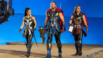 Zasłona do filmu "Za kulisami filmu „Thor: Miłość i grom”" #1650079