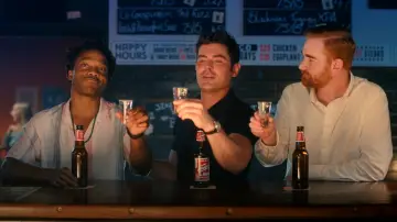 Zasłona do filmu "Ricky Stanicky" #865558