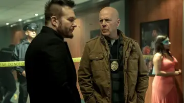 Zasłona do filmu "Detektyw Knight: Łotr" #327630